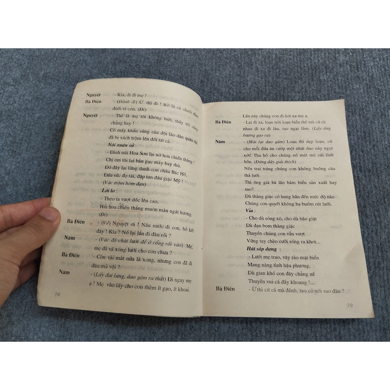 RỰC LỬA DIÊN HỒNG - MAI BÌNH 548224