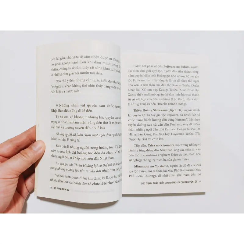 Sức Mạnh Thần Bí Ẩn Sau Những Lời Cầu Nguyện 745396