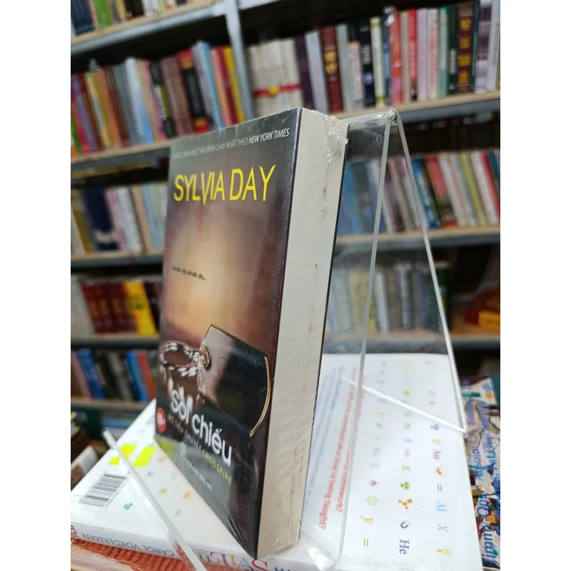 SOI CHIẾU - SYLVIA DAY 577881