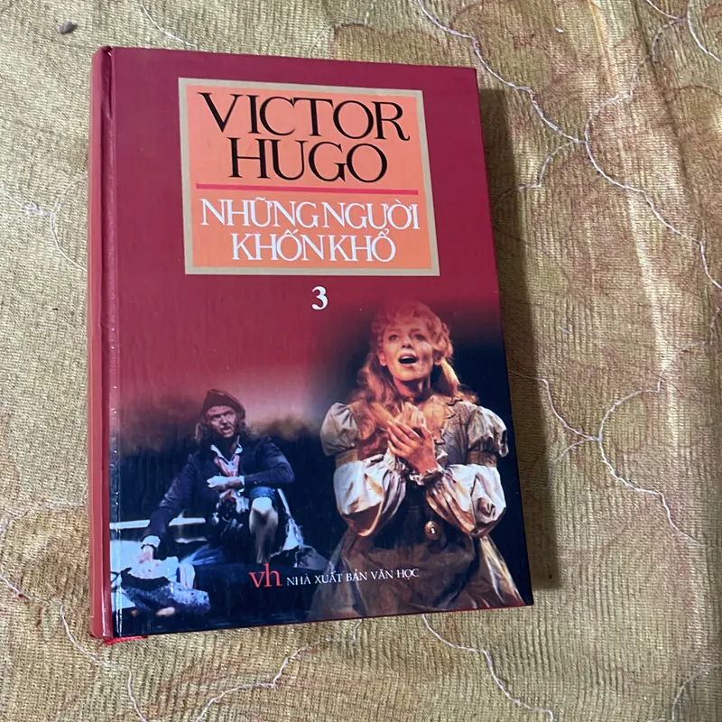 COMBO VICTOR HUGO- NHỮNG NGƯỜI KHỐN KHỔ- THẰNG GÙ NHÀ THỜ ĐỨC BÀ (a) 720640