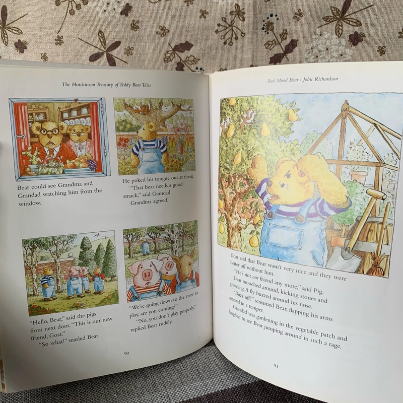 Sách tranh Treasury of Teddy Bear Tales, bìa cứng, Used, sờn gáy, mép 366255