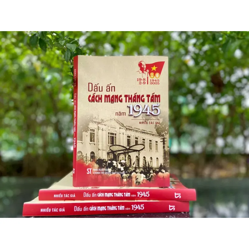 (Giảm 10%) Cách mạng Tháng Tám năm 1945 1042378