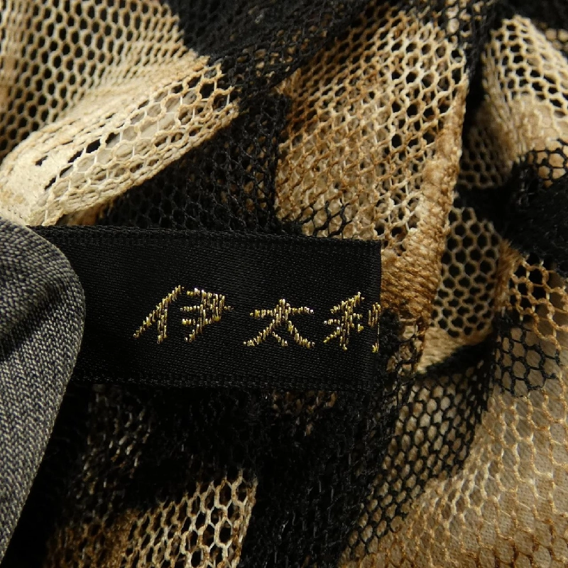 Cửa hàng Ý Ý 647585