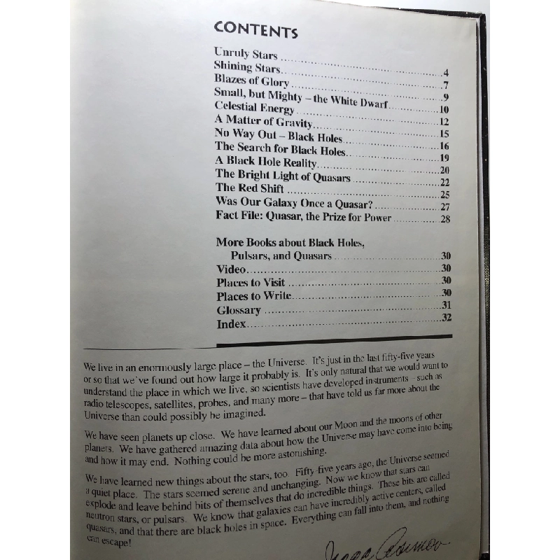 Mysteries of Deep Space: Black Holes, Pulsars and Quasars BÌA CỨNG bẩn nhẹ mới 85% Isaac Asimov's HPB2707 NGOẠI VĂN 192095