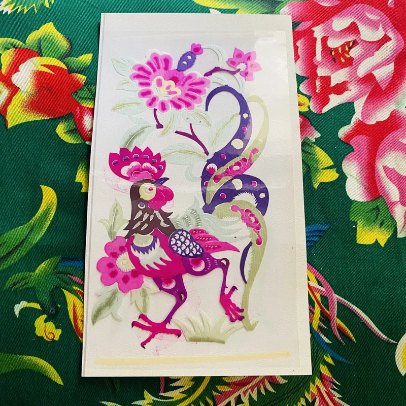 Ảnh nghệ thuật cắt giấy Trung Hoa (con giáp Dậu)  731482