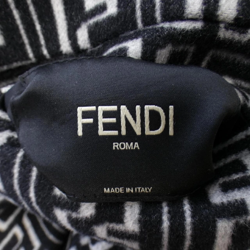 FENDI Coat - Hàng hiệu Authentic 897987