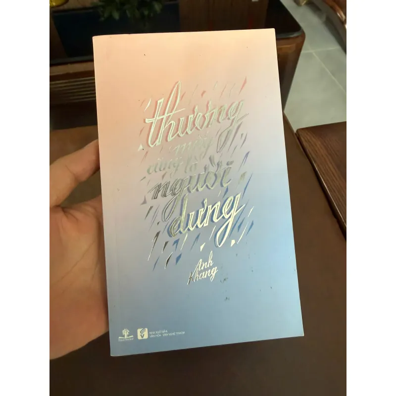 Thương Một Người Cũng Là Người Dưng – Tản Văn Tình Cảm- K5 1035172