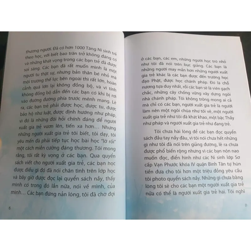 Viết Cho Người Xuất Gia Trẻ 695845