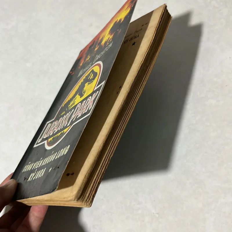 Công viên khủng long kỷ Jura (Tập 1) - Michael Crichton - 1994s 597747