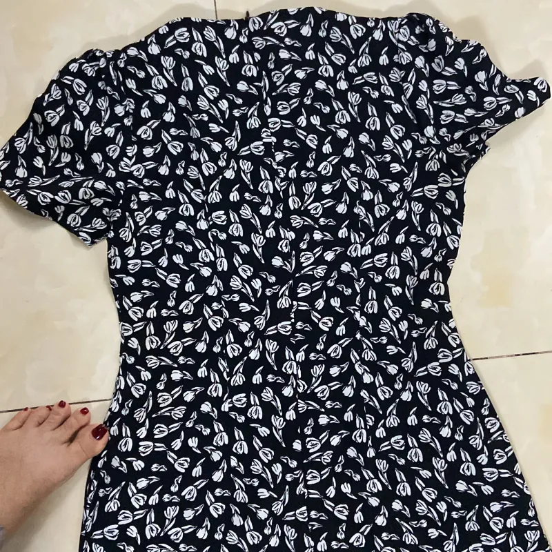 Đầm voan hoa nhí đen trắng 1050286