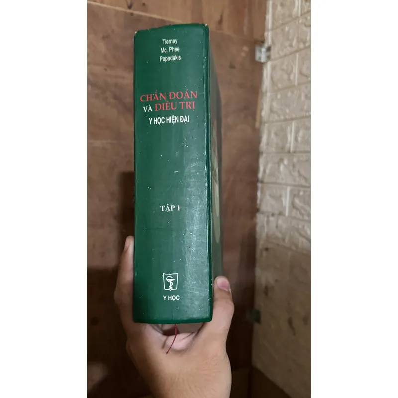 Chẩn đoán và điều trị - sách y học dày cộm -Th1 719890