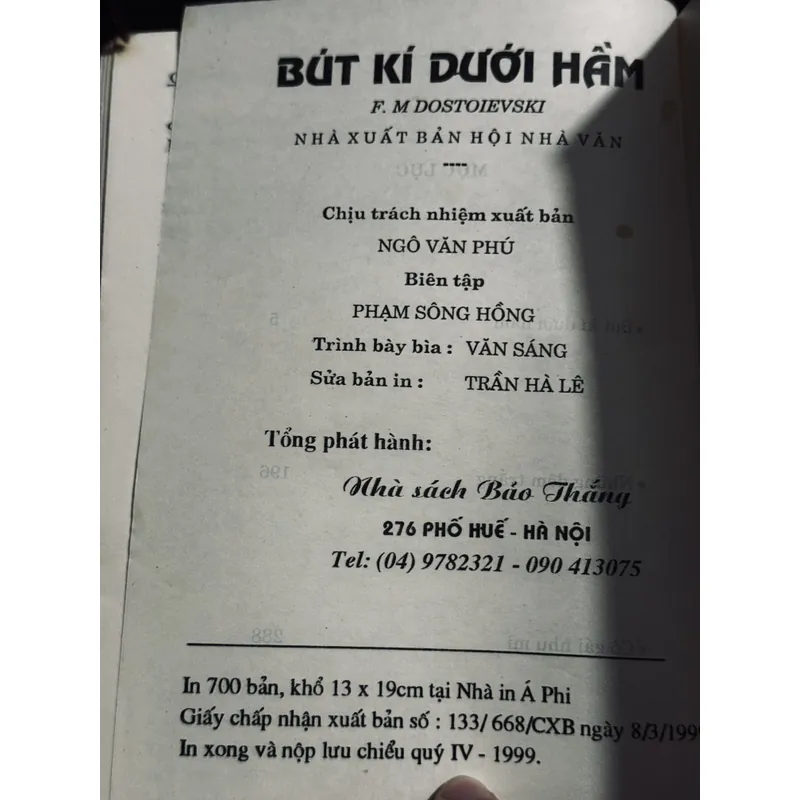 Bút ký dưới hầm 728169