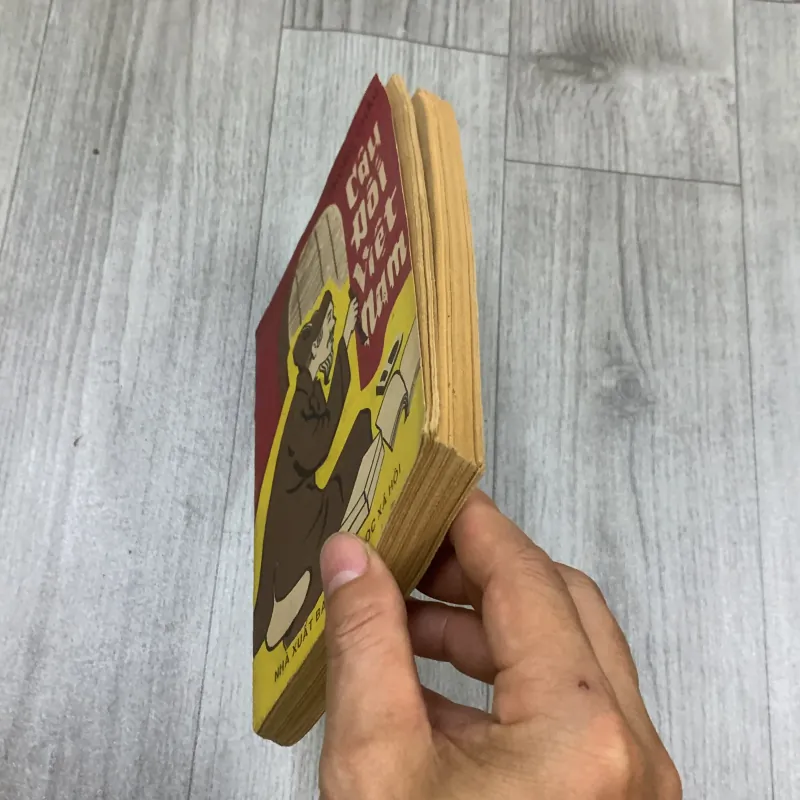 Câu đối việt nam - phong châu. 10a1 1025691