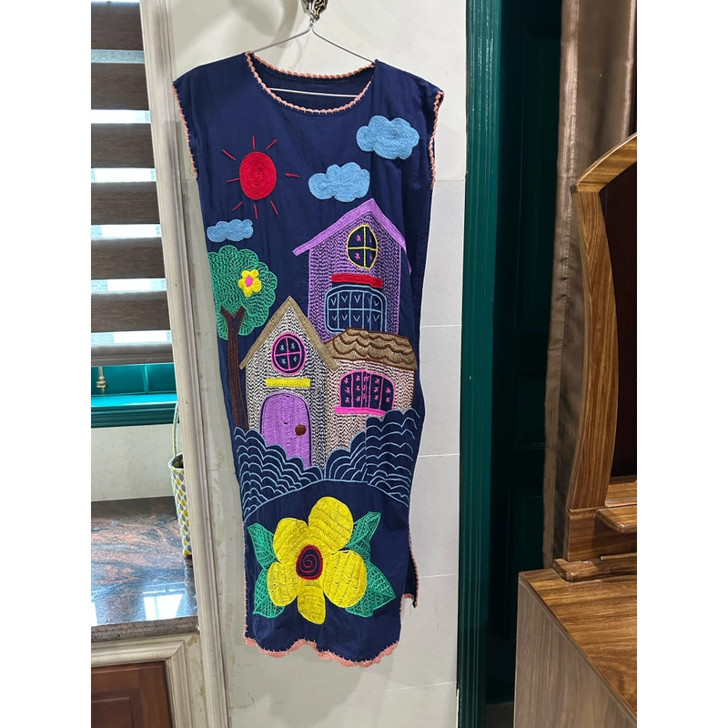 Đầm thêu size M (53kg) 507284