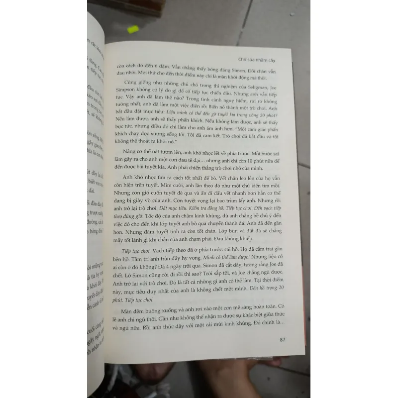 CHÓ SỦA NHẦM CÂY - PHẠM QUỐC KHÁNH 738867