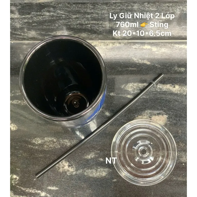 Ly nhựa 2lop kèm ống hút HKM sting -710ml 907785