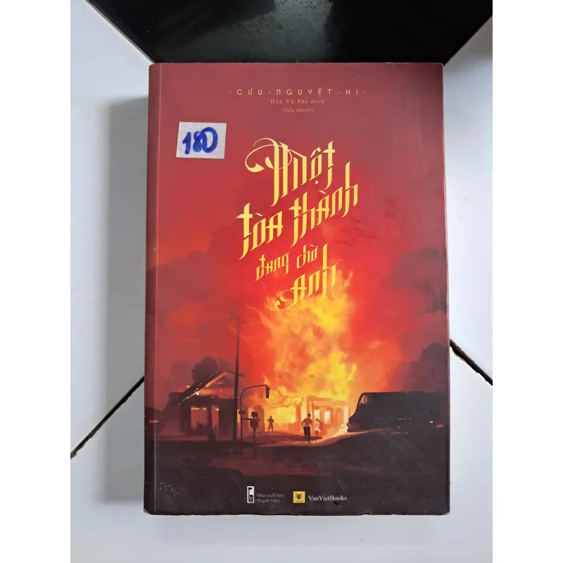 Một tòa thành đang chờ anh 1044867