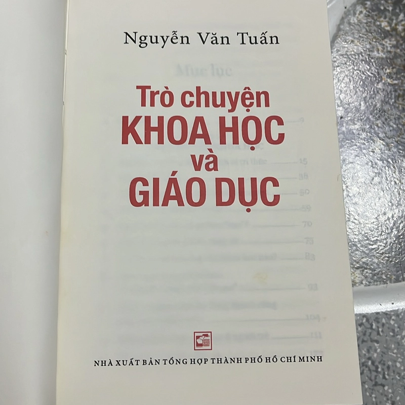 [y tế - y học] Trò chuyện khoa học và giáo dục- Nguyễn Ván Tuấn 498861