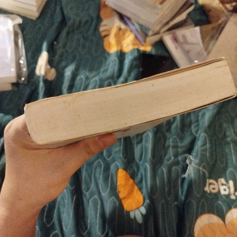 Chim cổ đỏ - Jo Nesbo 956970