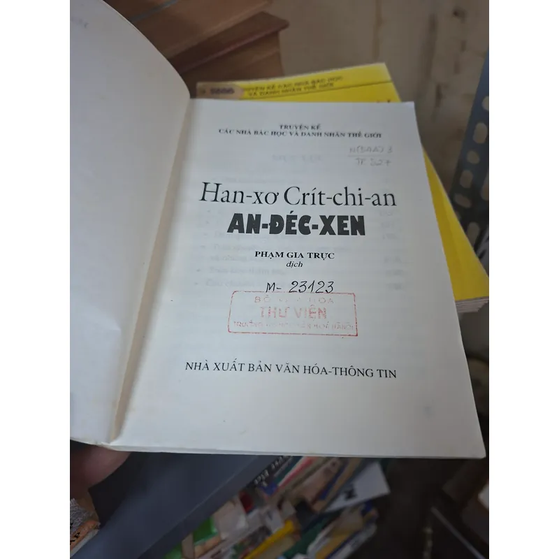 Truyện kể các nhà bác học và danh nhân thế giới 715430