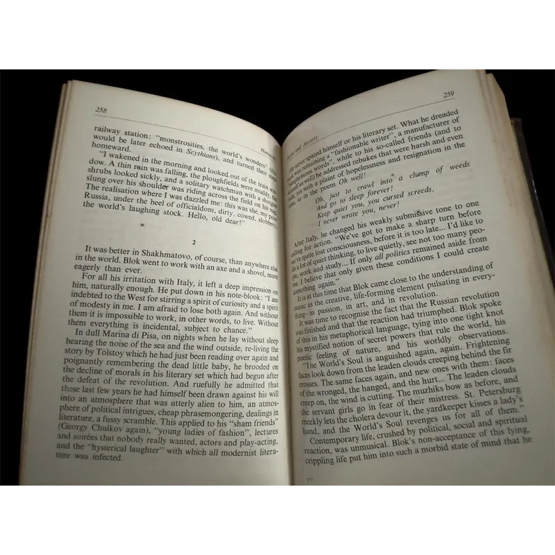 Sách ngoại văn tiếng Anh - The life of Alexander Blok 713367