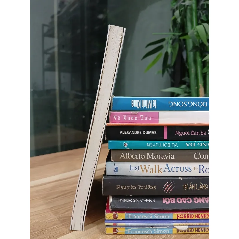 London còn xa lắm – Lệ Thu Huyền 560096