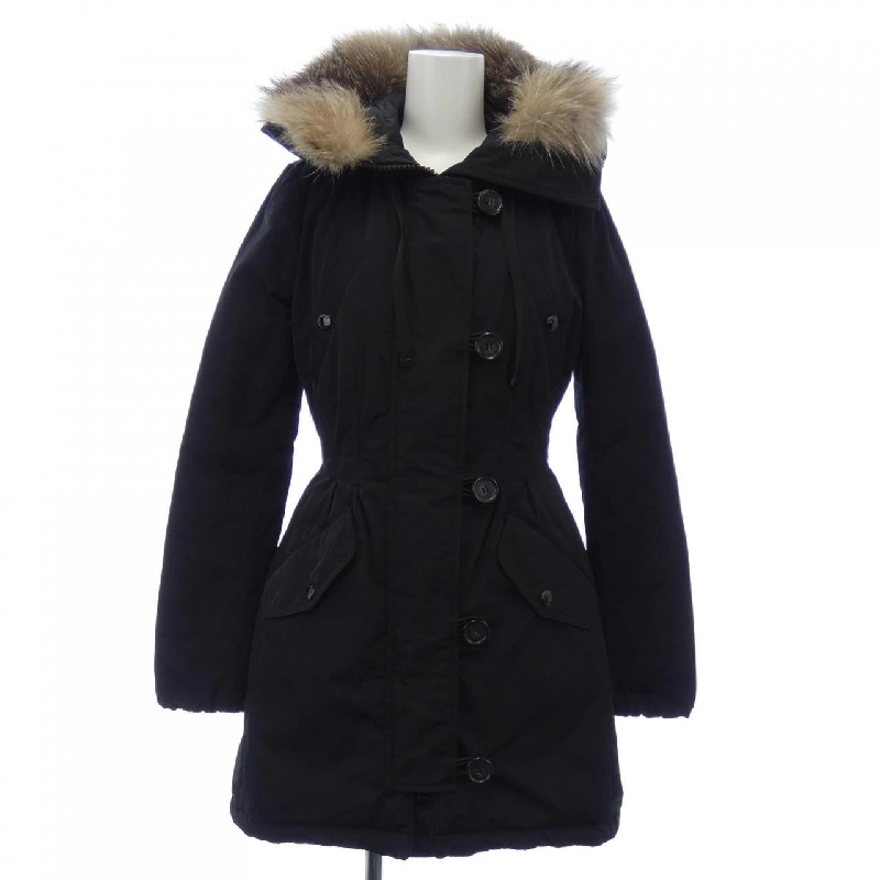 Áo khoác lông vũ MONCLER 641482