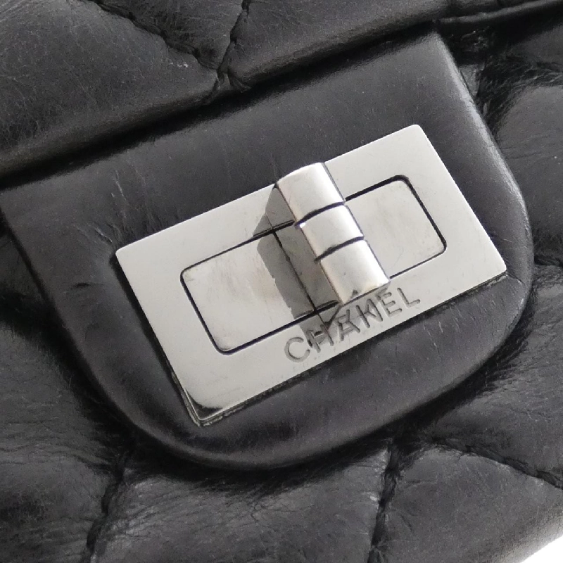 Túi xách chéo Chanel 611823