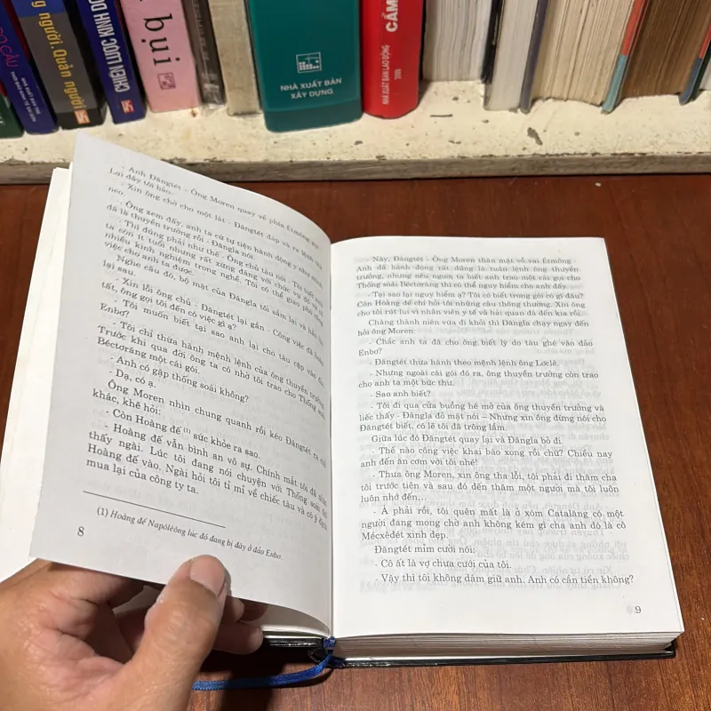 II Tiểu Thuyết: Bá Tước Môngtơ Crisxtô - ALEXANDRƠ ĐUYMA - 2004 759325