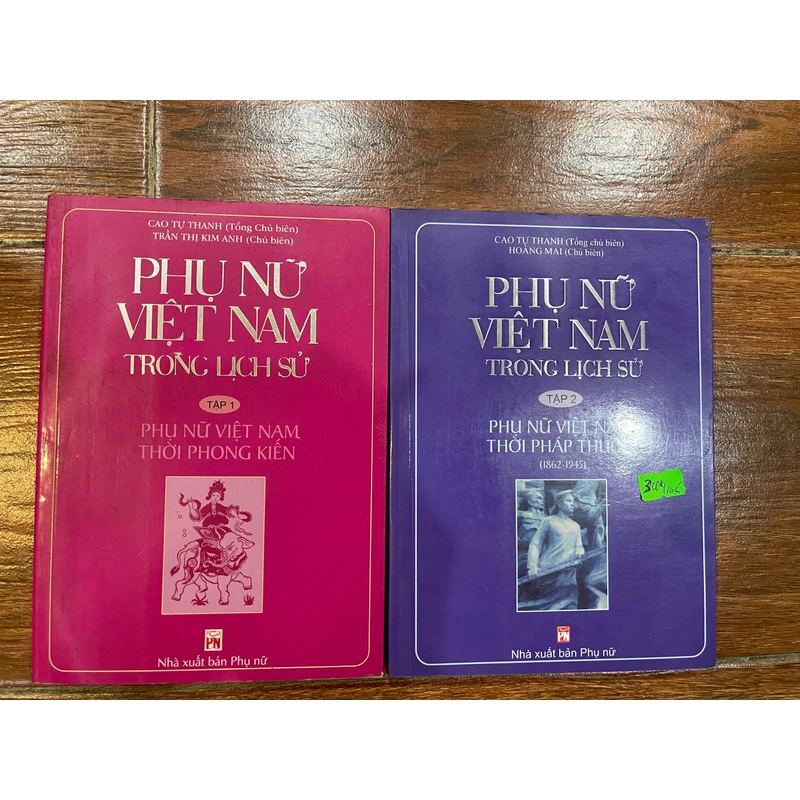 Phụ nữ Việt Nam trong lịch sử 2 cuốn (9) 320312