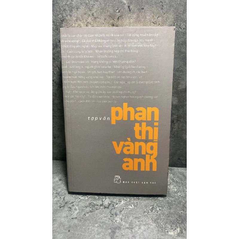 Tạp văn Phan Thị Vàng Anh STB1832 Văn học 535921