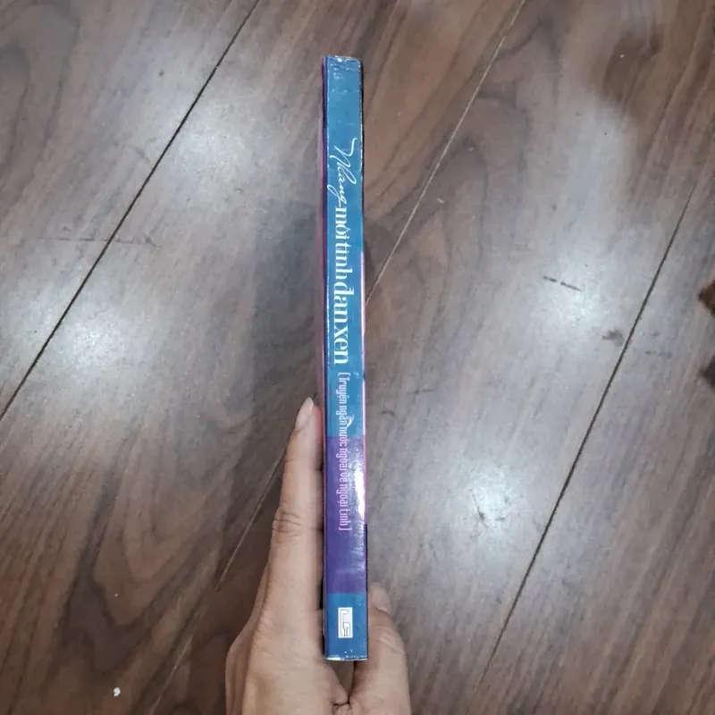 Những mối tình đan xen 717715