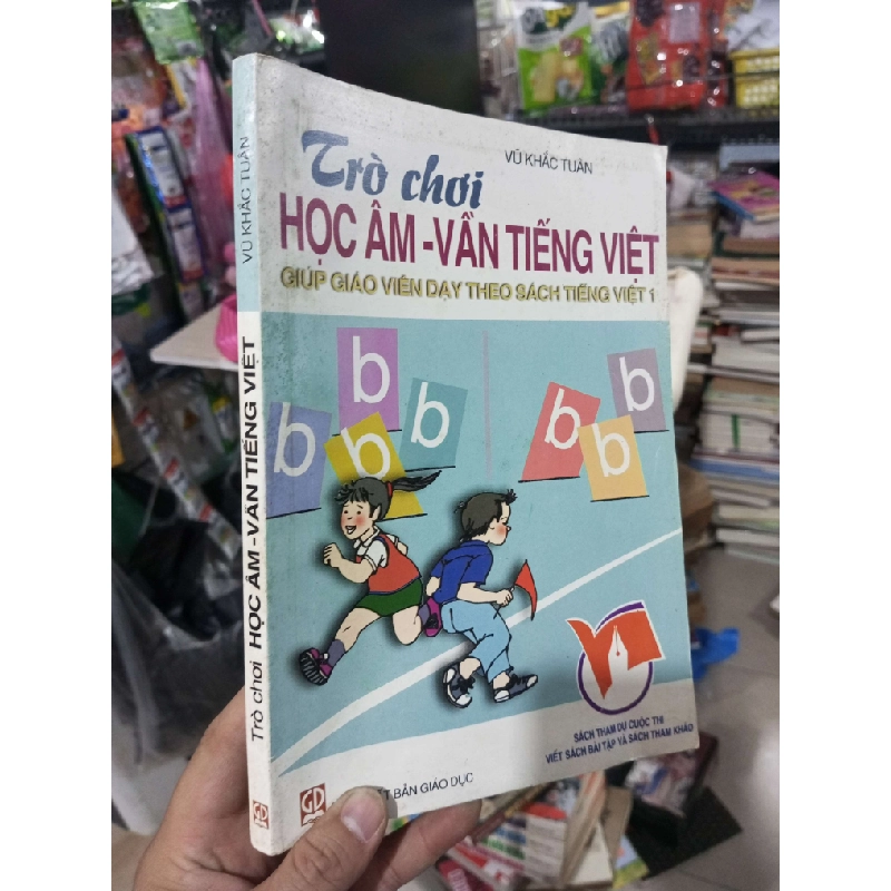 Trò Chơi Học Âm - Vần Tiếng Việt - Vũ Khắc Tuân 2004 mới 80% ố Sách mẹ và bé HCM1004 1007529