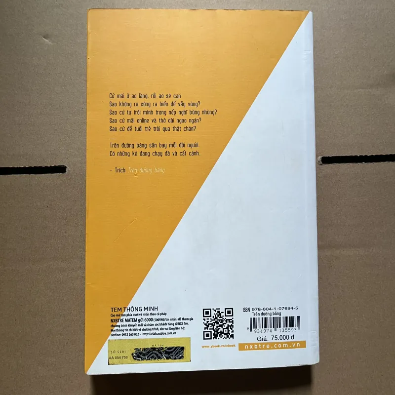trên đường băng 1030524