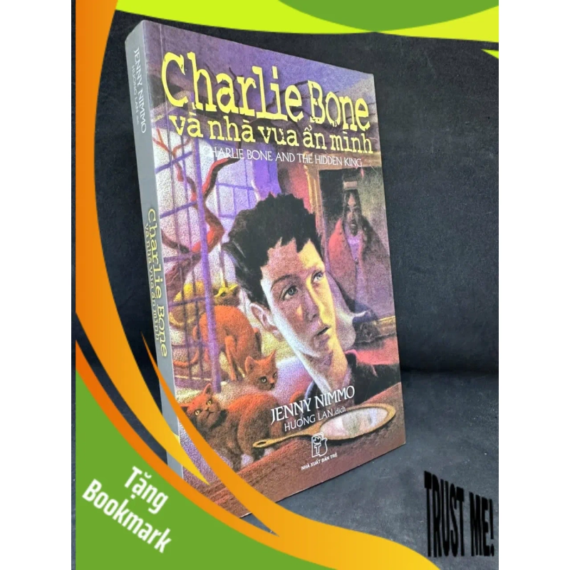 (TẶNG BOOKMARK) Charlie Bone Và Nhà Vua Ẩn Mình, 2012 - Jenny Nimmo S1108 RBK 937704
