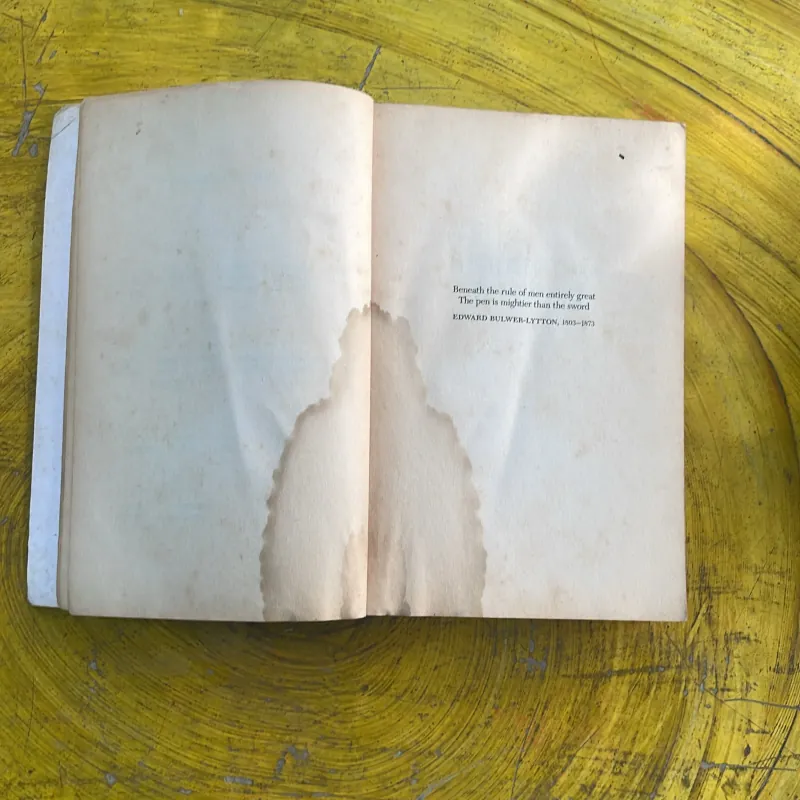 MIGHTIER THAN THE SWORD - JEFFEREY ARCHER 1029323