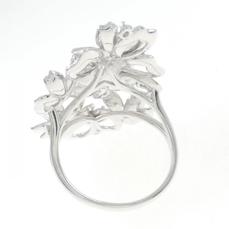 Nhẫn kim cương hoa K18WG 0.22CT 672785