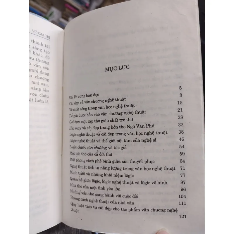 Sách: Quy luật của văn chương - TG: Võ Gia Trị (A1) 733415