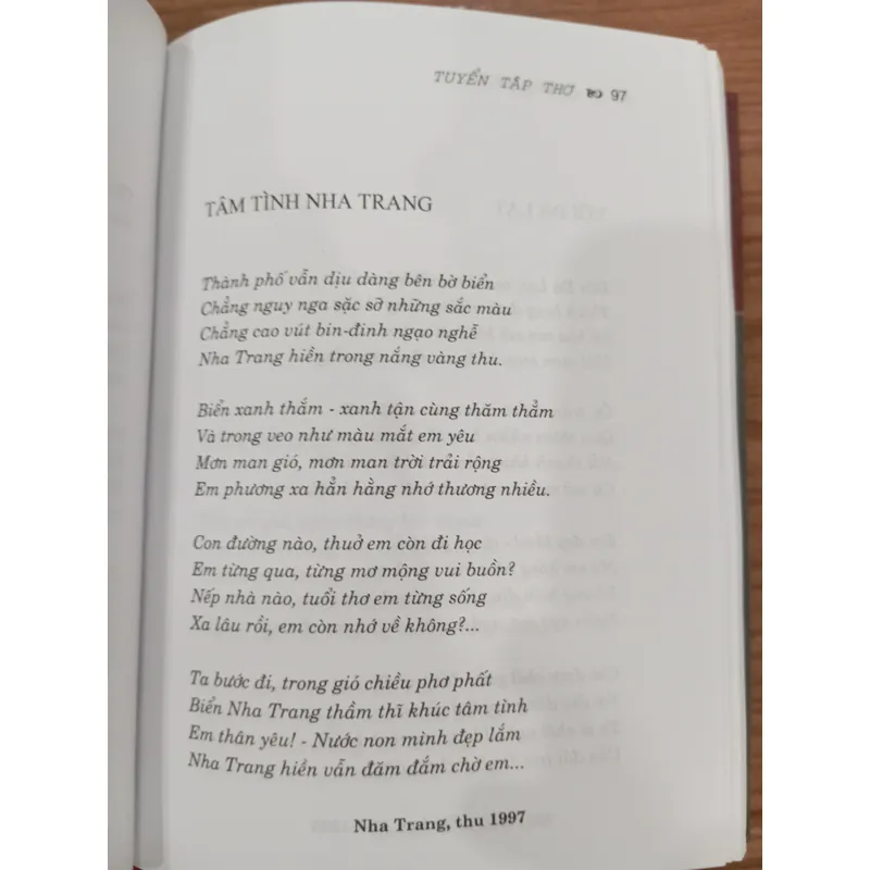 Hoàng Cát - Tuyển Tập Thơ 713513