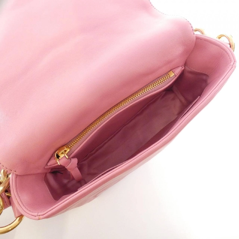 Túi xách vai Miu Miu 5BD218 611324