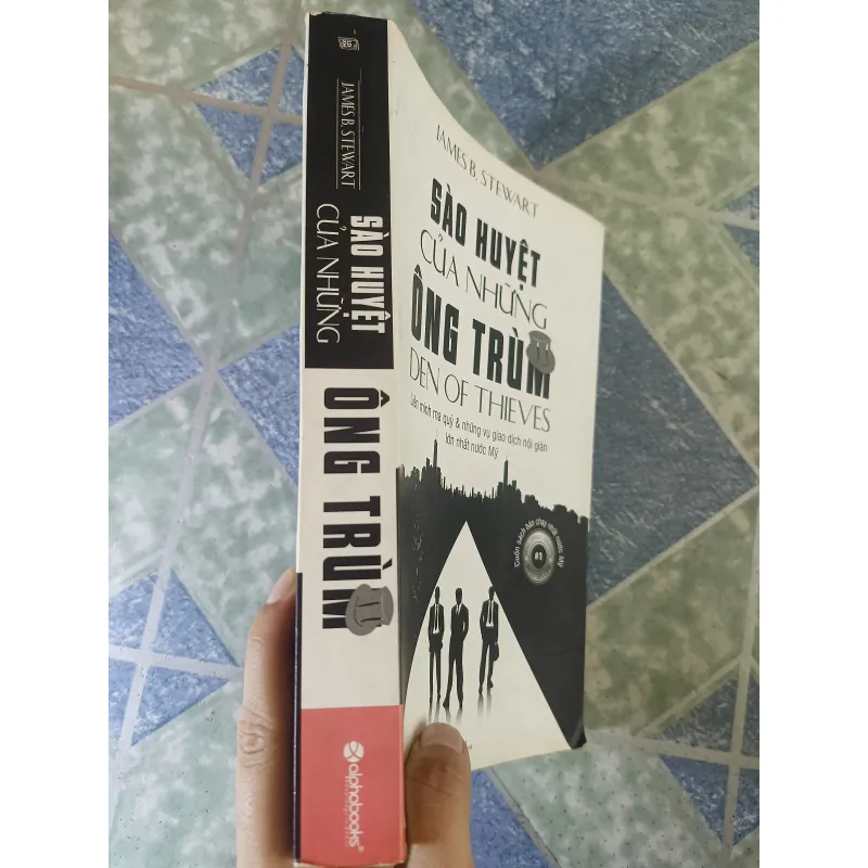 Sào huyệt của những ông trùm - James Stewart 793167