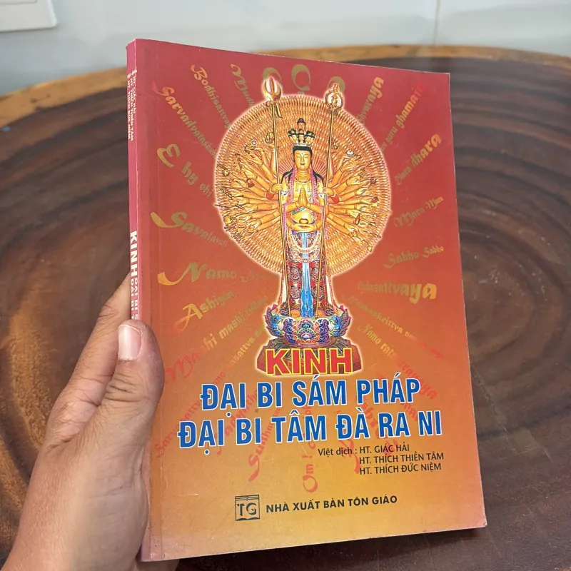II Sách Phật Giáo: Kinh Đại Bi Sám Pháp, Đại Bi Tâm Đà Ra Ni - 2008 1034138
