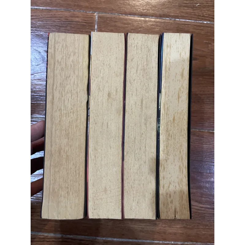 Mắt Thiên Phật . Toái Long Môn . Sách Thiên Cơ . Độc Chủ có 4 cuốn  763226