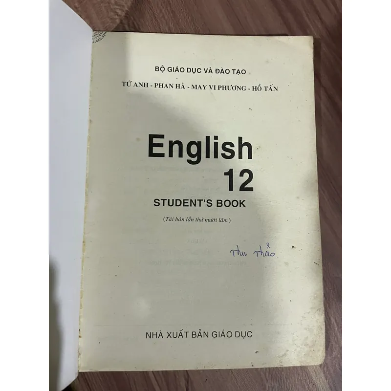 English 12, sách học sinh  697121