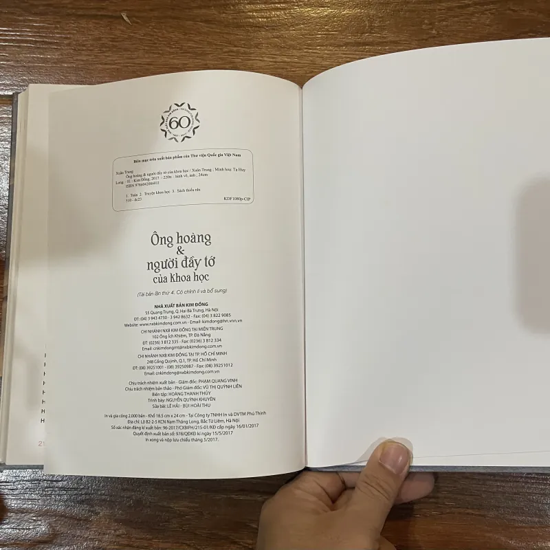 Ông hoàng & người đầy tớ của khoa học - Xuân Trung (k1) 786325