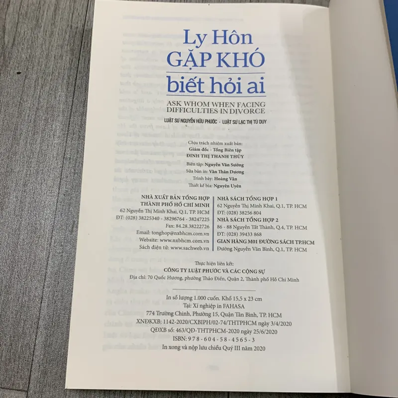 Ly hôn gặp khó biết hỏi ai. 6a1 719478