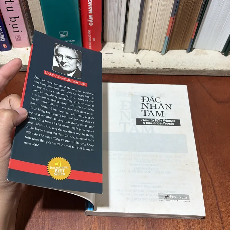 II Sách Kỹ Năng: Đắc Nhân Tâm - DALE CARNEGIE - 2014 756803