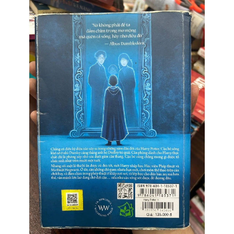 Harry Potter và Hòn Đá Phù Thủy - J.K. Rowling - J.K. Rowling - BT - J.K. Rowling 1013342