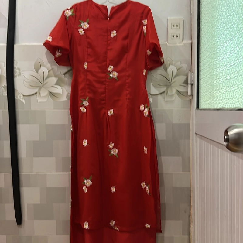 Váy dài màu đỏ size S 509681