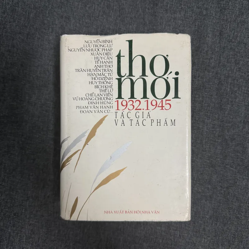 Thơ mới (1932-1945): Tác giả và tác phẩm 925471